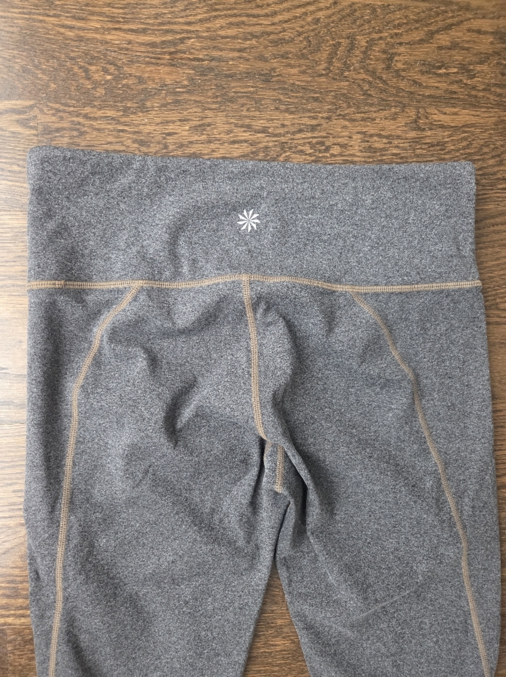 Athleta High-Waisted Gray Athletic Leggings with Contrast Stitching Sz.M - Picture 4 of 9